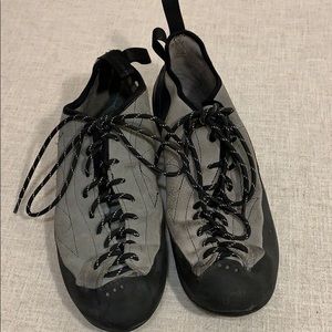 MAD ROCK rock climbing shoes